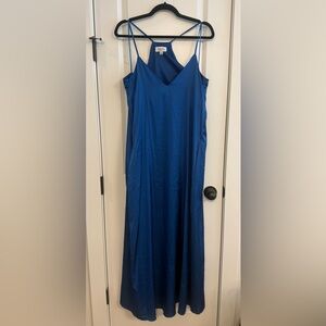 Stunning Blue Sleeveless Dress
